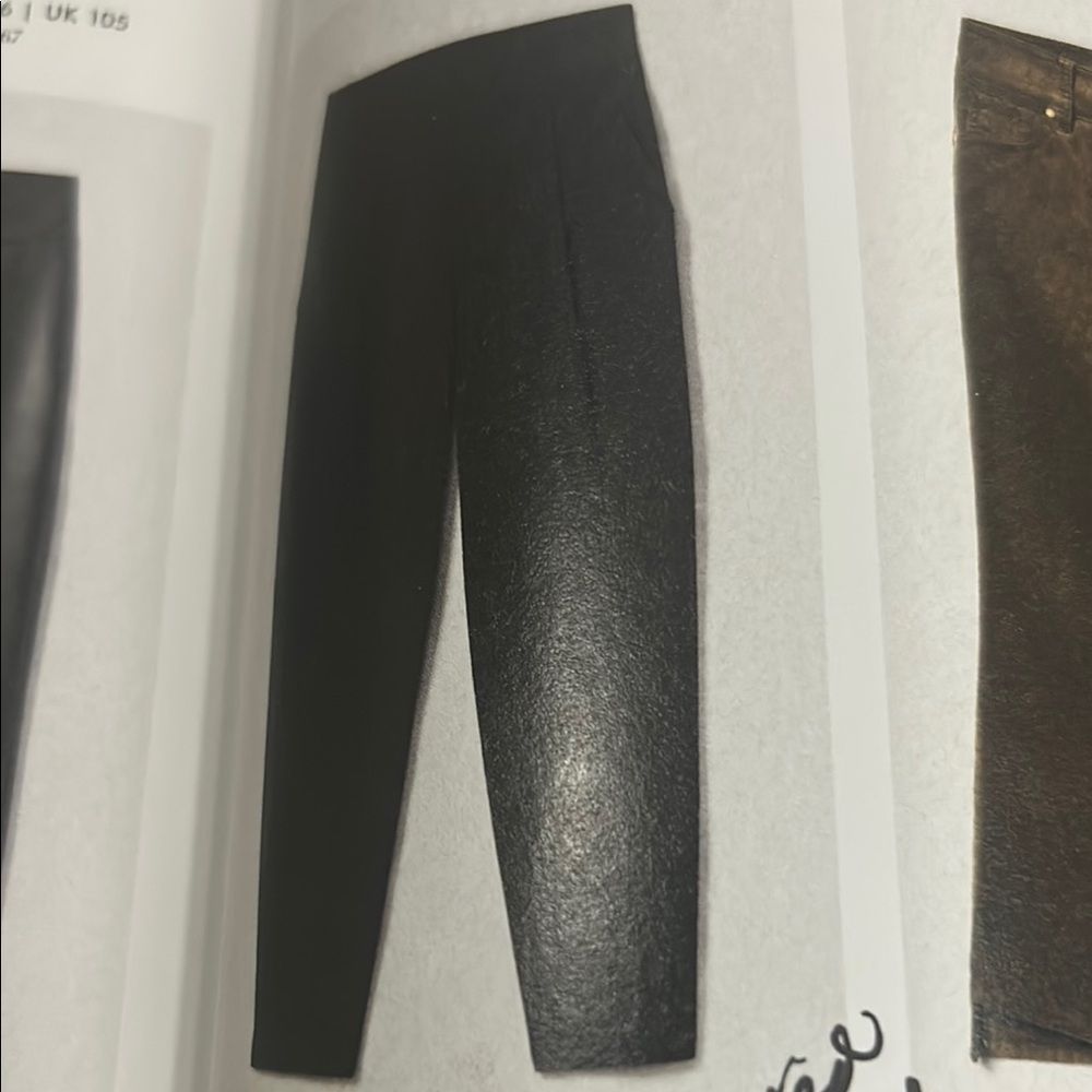 Cabi F24 Chilling Pant in Chic Black pull on style.